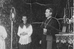 Stepinac propovijeda vojnicima u vojarni u Ljubljanskoj ul. u Zagrebu 1938.
